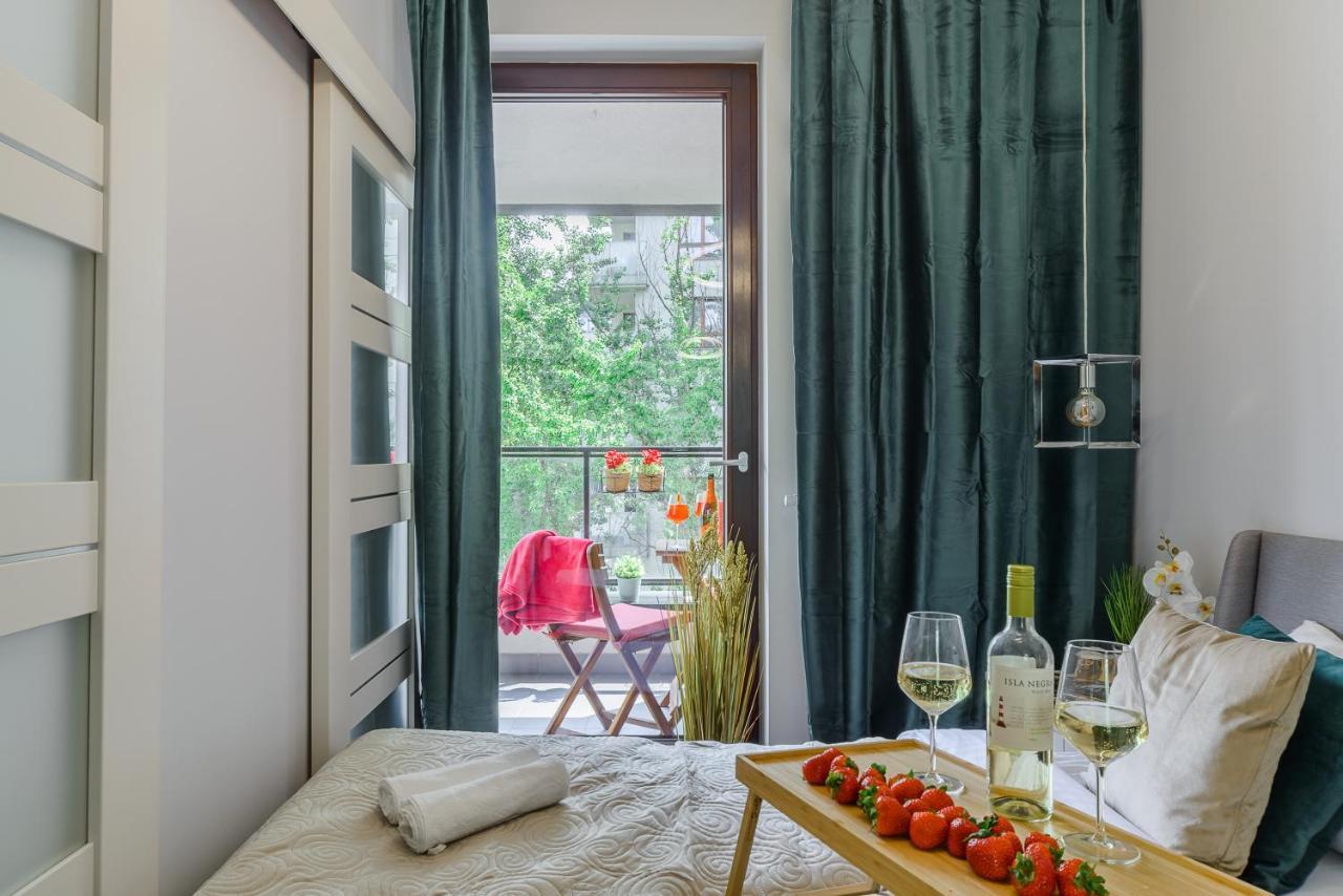 Lumina Apartments Near Warsaw Uprising Museum Экстерьер фото
