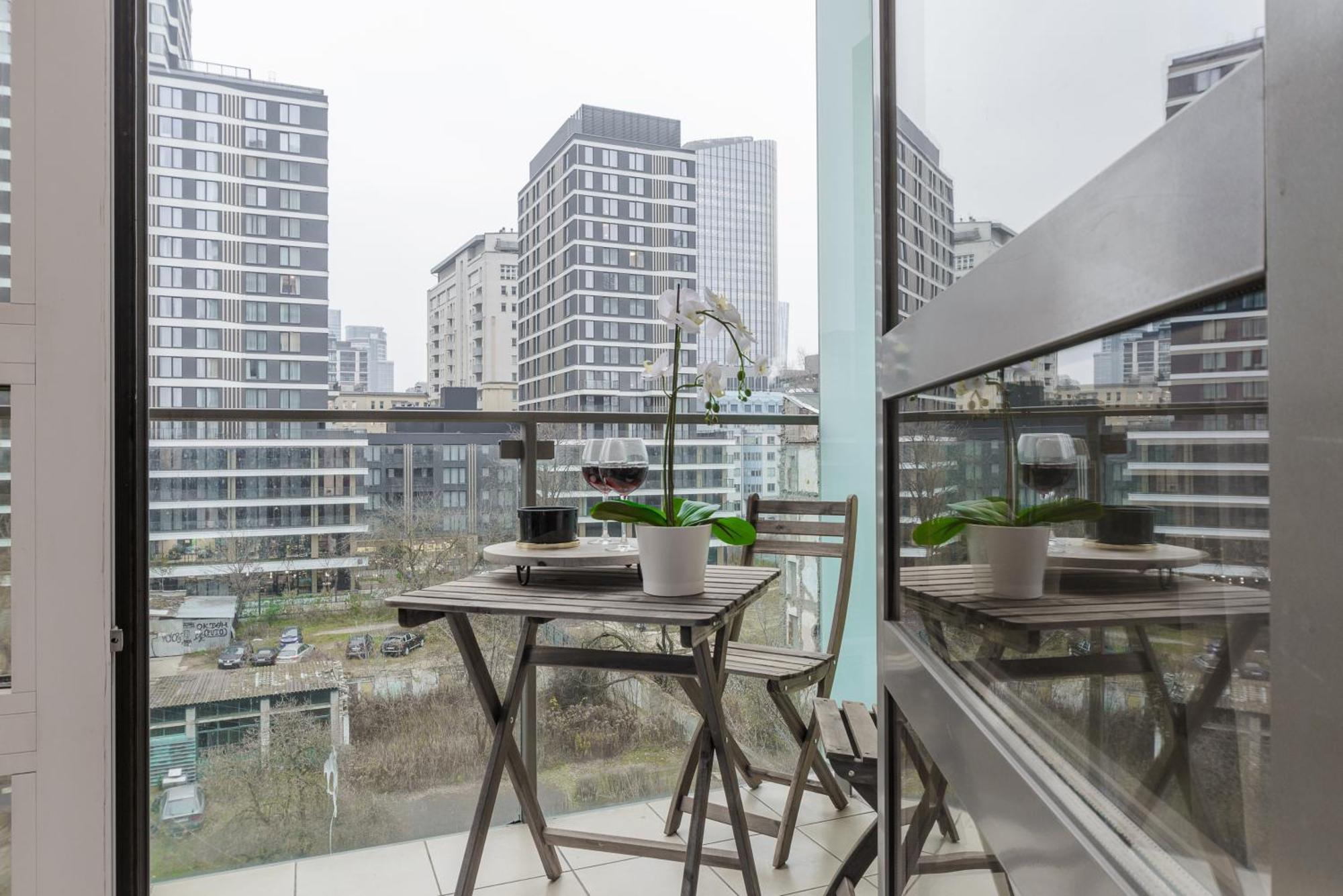 Lumina Apartments Near Warsaw Uprising Museum Экстерьер фото
